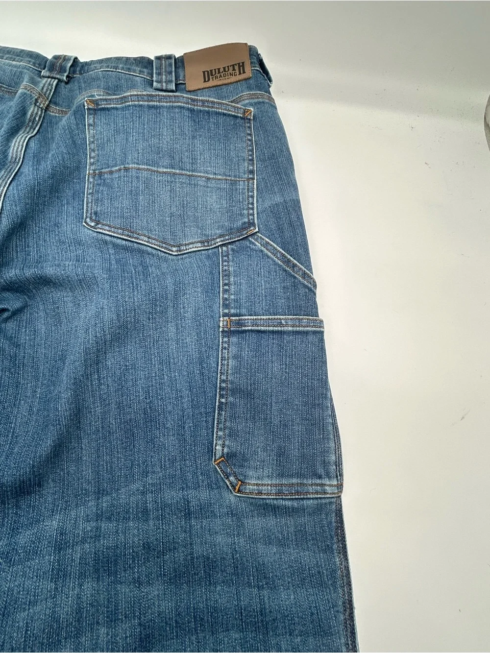 Duluth Trading Co Ballroom Flex Jeans Multiple Pockets and Hammer Loop 40x32